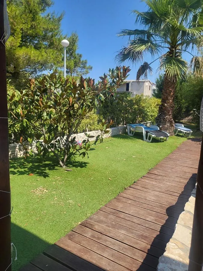 Apartment Villa Garden Vir Croatia